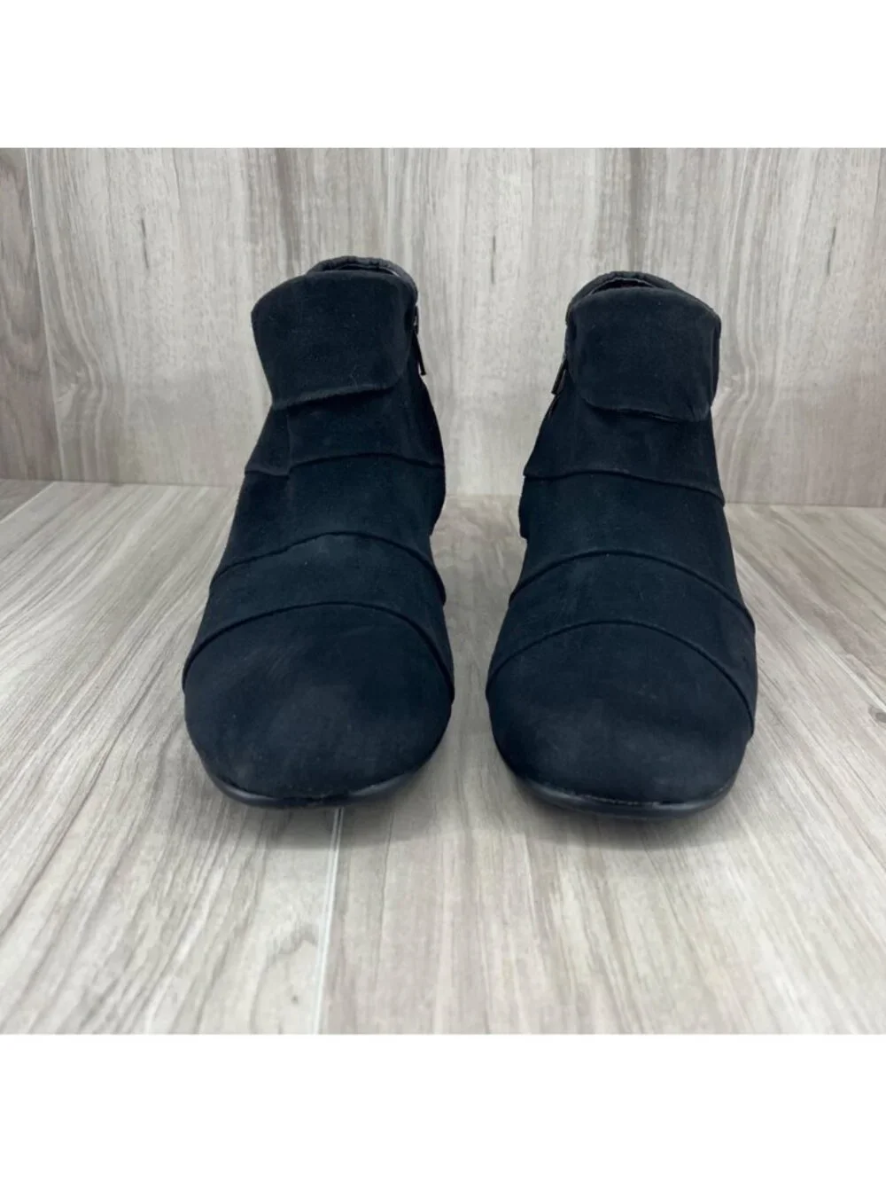 aerosoles black fabric